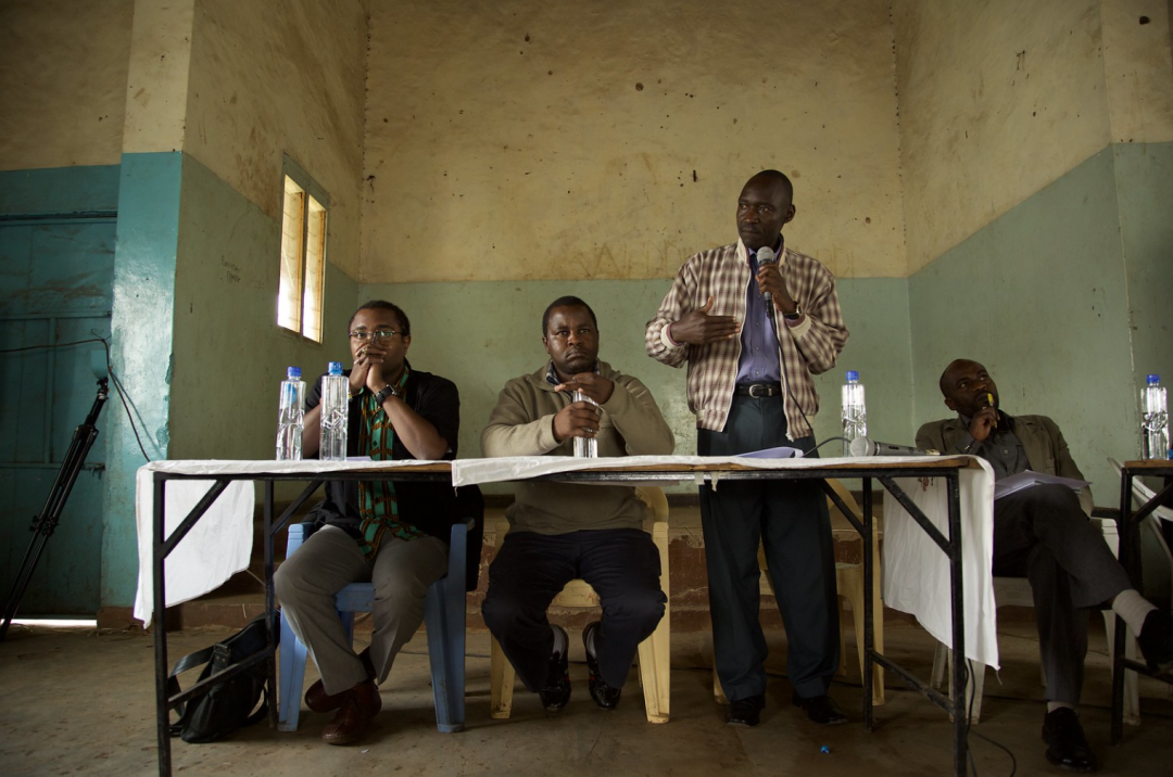 Wayamo organised a forum in Korogocho on 18 February 2014 on Accountability and Justice. See the full album